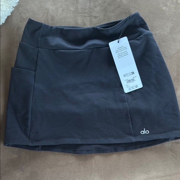 Alo Airbrush High-Waist Good Form Tennis Skirt - Picture 2 of 4